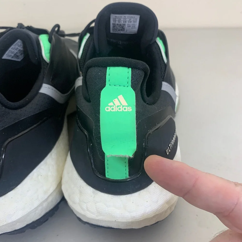 Adidas Ultraboost 22 GTX Sneakers Mens 13 Black Green‎ Waterproof Running GX9127